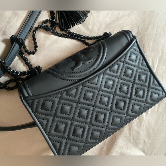 Tory Burch - Picture 1 of 16